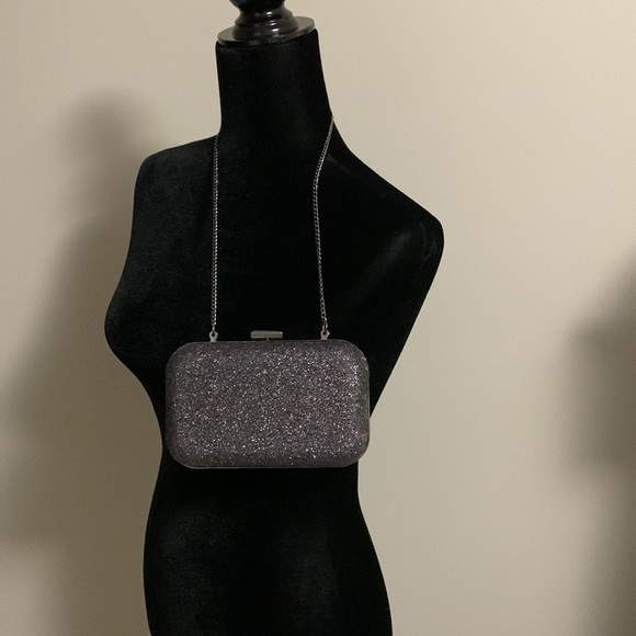 Dazzling Purse - Picture 10 of 16